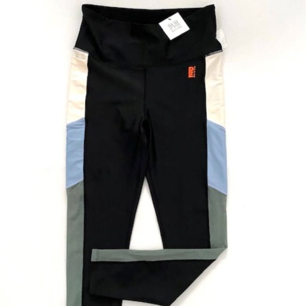 PE Nation Mesh Detail Pocket  Sport Leggings